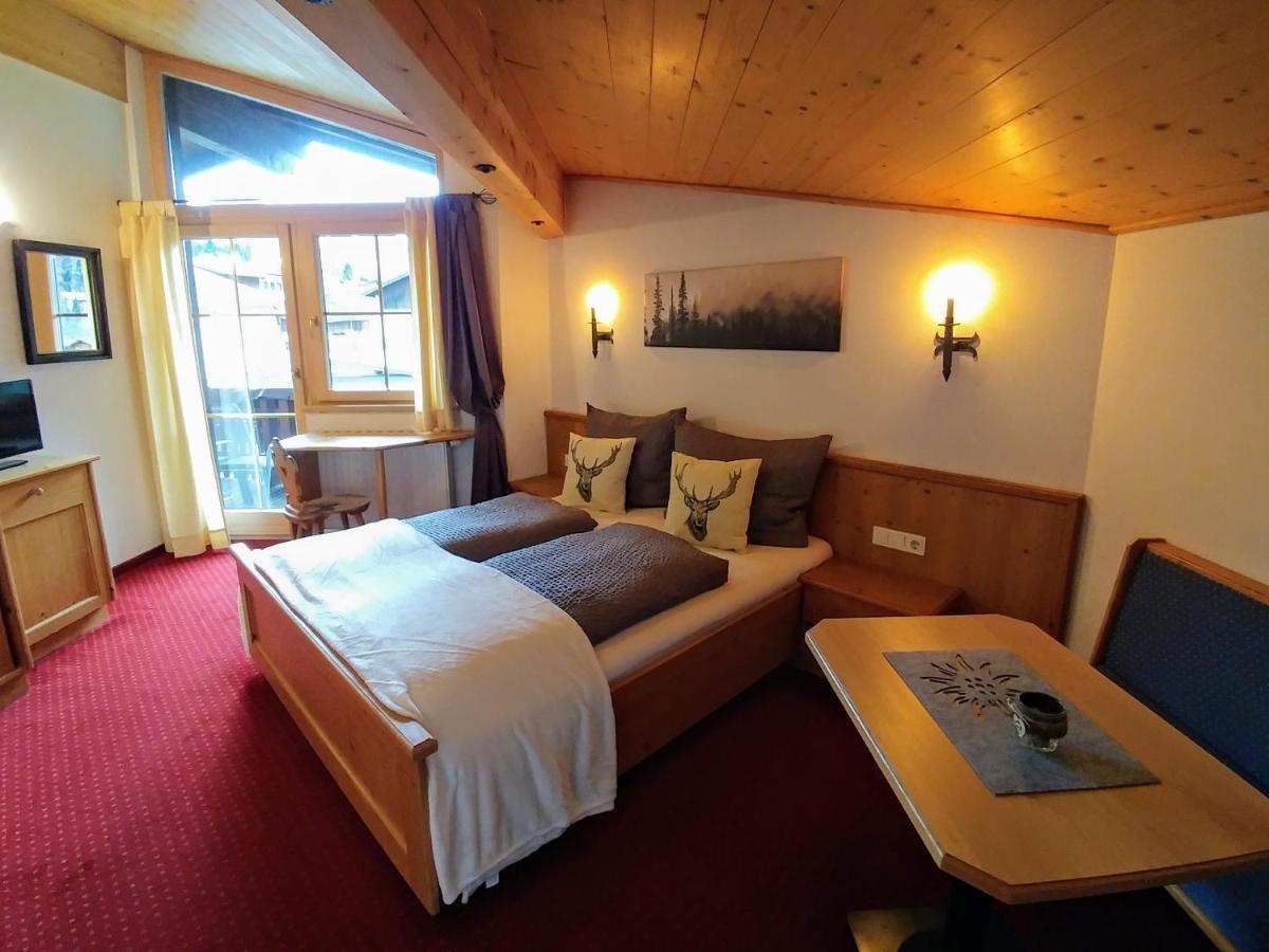 Ferienhaus Bergblick Fulpmes Luaran gambar
