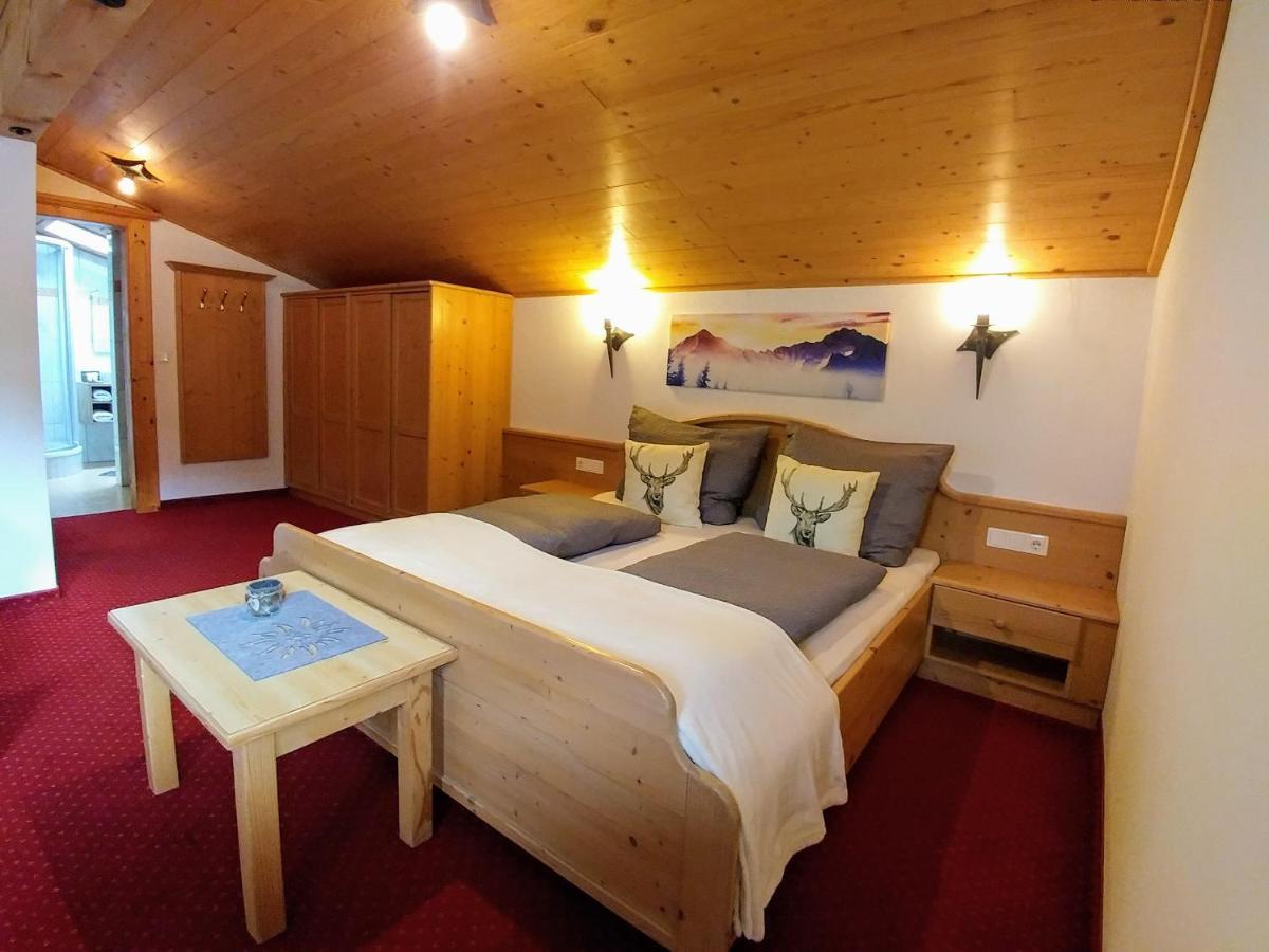 Ferienhaus Bergblick Fulpmes Luaran gambar