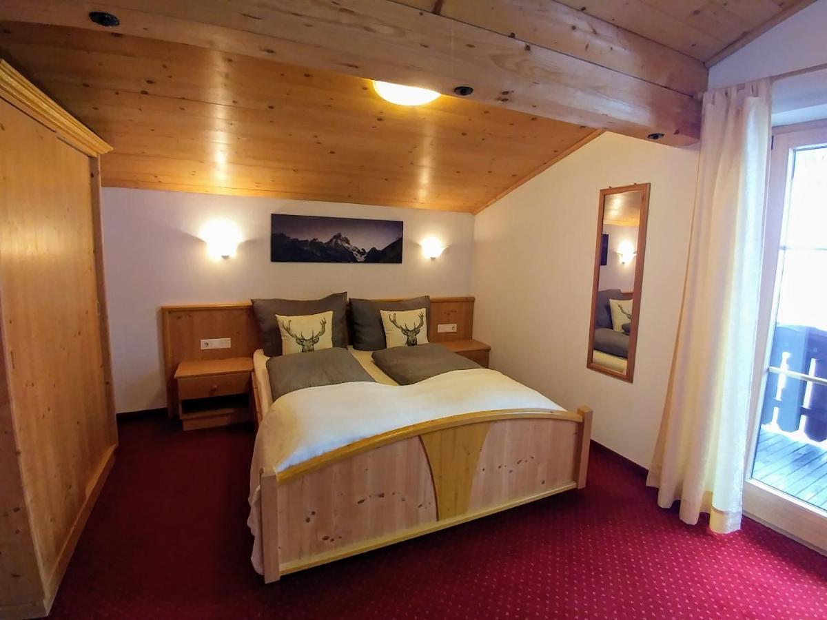 Ferienhaus Bergblick Fulpmes Luaran gambar